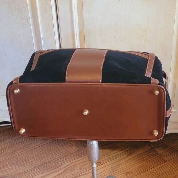 Vintage Gucci Traveler Suede and Leather Bag 18x17 SEE DESCRIPTION - Picture 5 of 16